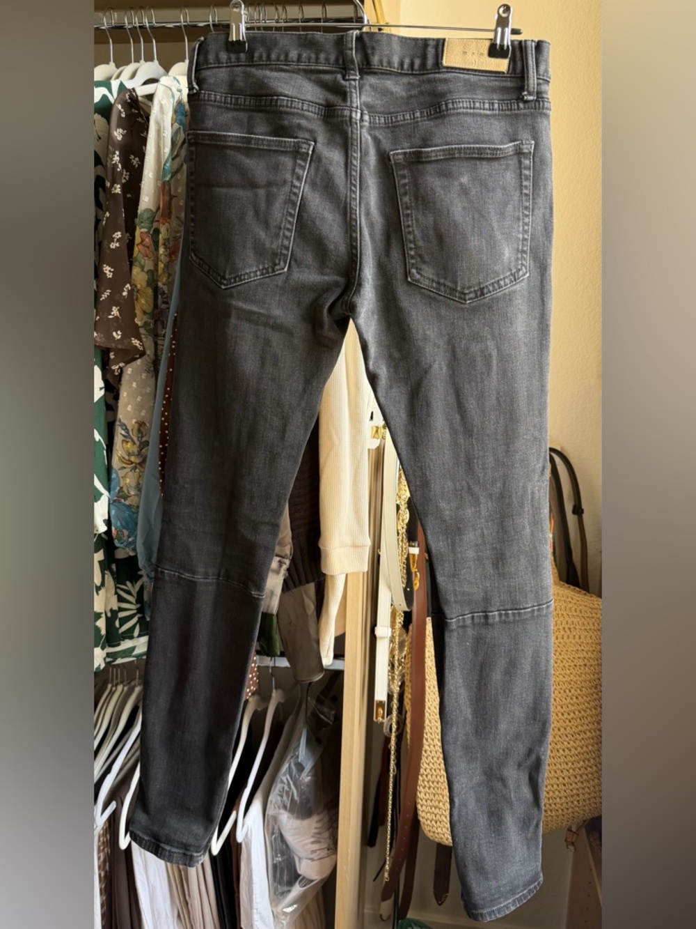MNML Distressed Skinny Jeans - Picture 2 of 3